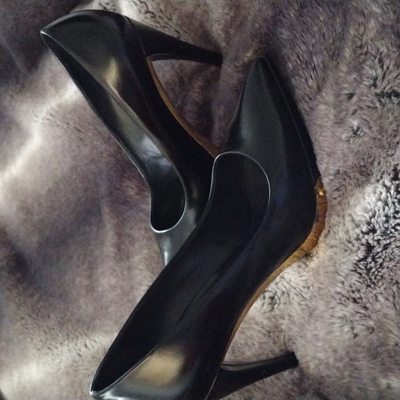 Louis Vuitton shoes - Picture 3 of 7